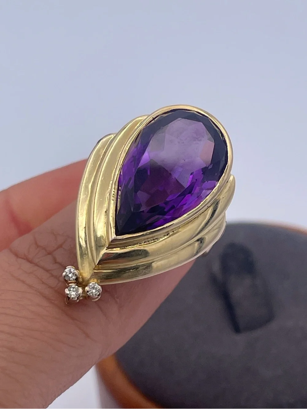 Mid-Century 14K Gold Pear Shaped Amethyst White Sapphire Accent Ring Vintage